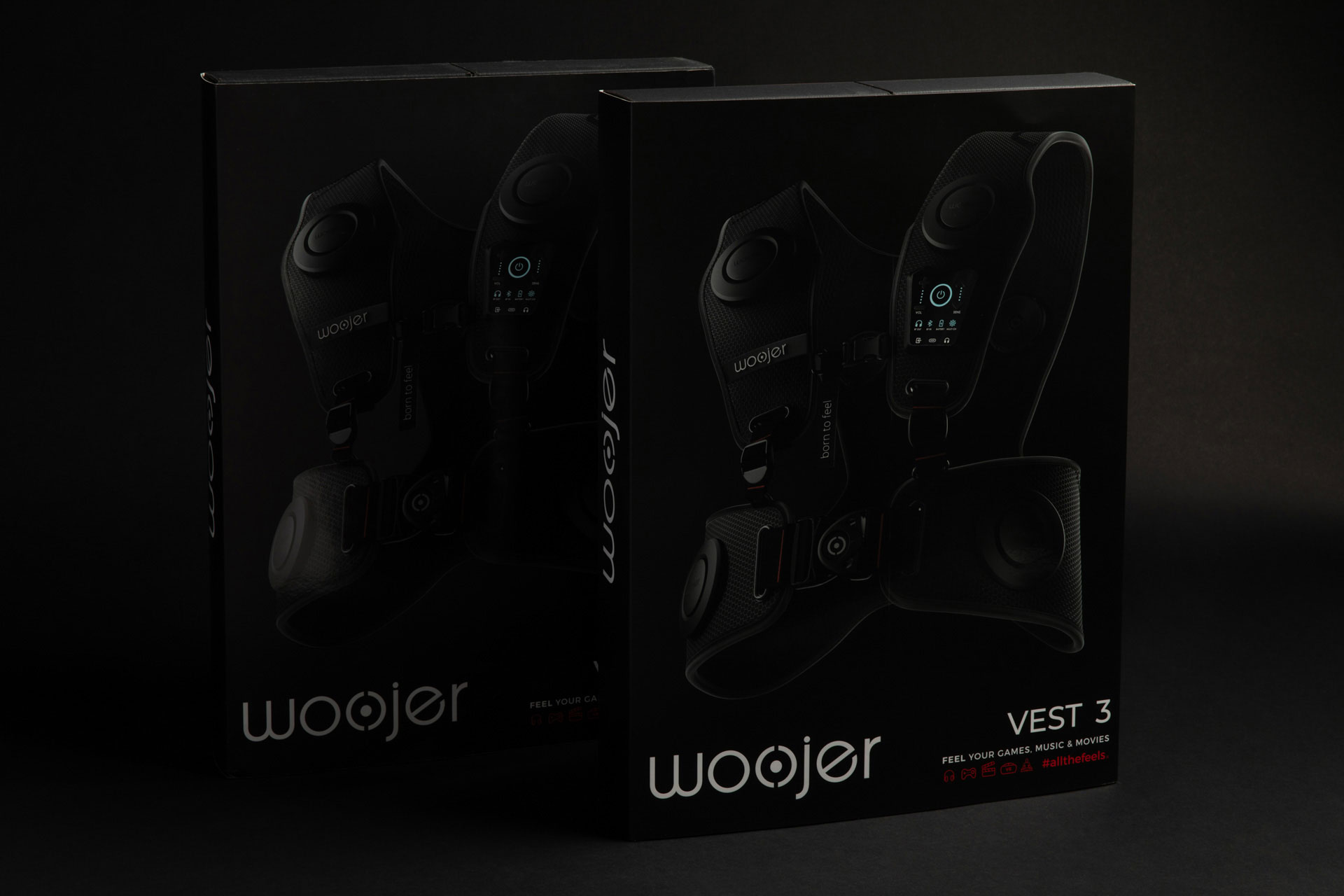 Smart electronic device for gaming, movies, VR, Vest3 package design by Gili BarShay at NotFromHere